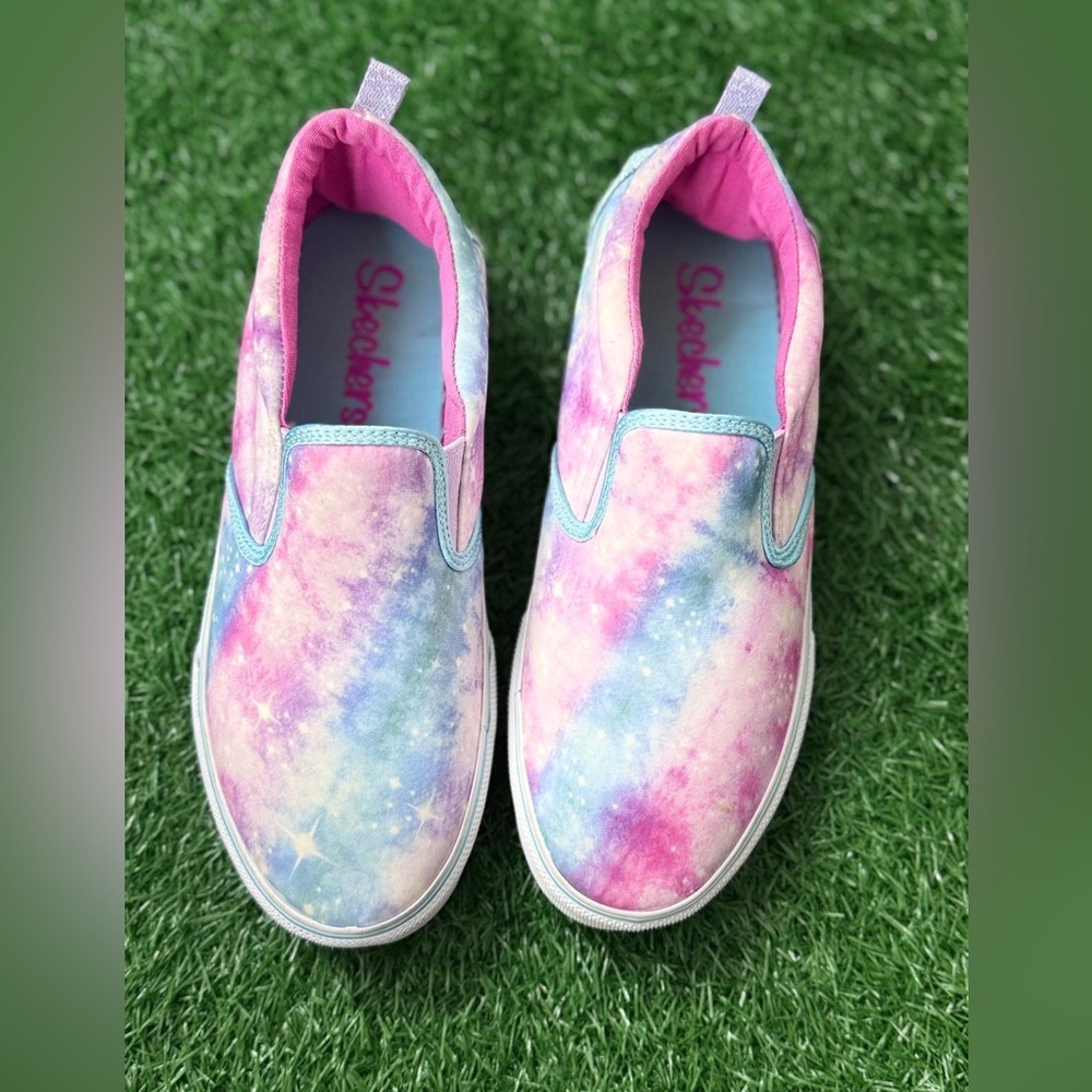 Skechers Girl's 302858l Sneaker
Pink and Blue Tie-Dye Slip-On Sneakers Size 5